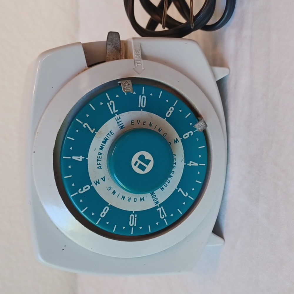 Vintage Intermatic Time-All Electric Lamp & Appliance Timer Mid Century 1960s